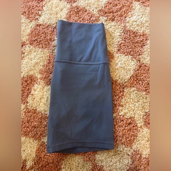 lululemon Align™ High-Rise Short 6" - Picture 2 of 4